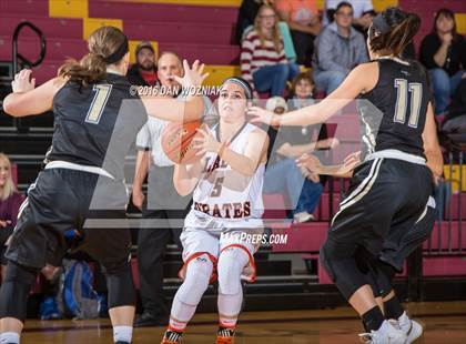Thumbnail 1 in Quanah vs. Petrolia (Fantasy of Lights) photogallery.