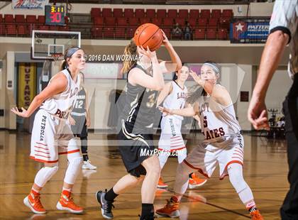 Thumbnail 2 in Quanah vs. Petrolia (Fantasy of Lights) photogallery.