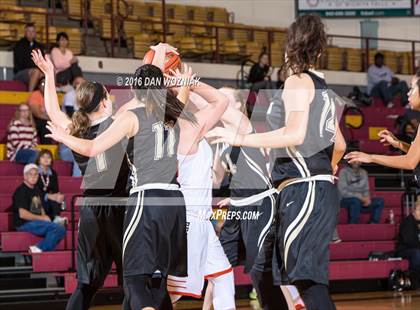 Thumbnail 3 in Quanah vs. Petrolia (Fantasy of Lights) photogallery.