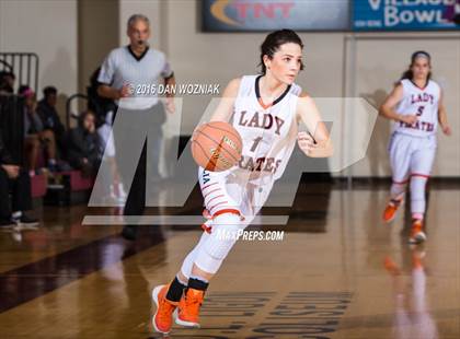 Thumbnail 2 in Quanah vs. Petrolia (Fantasy of Lights) photogallery.