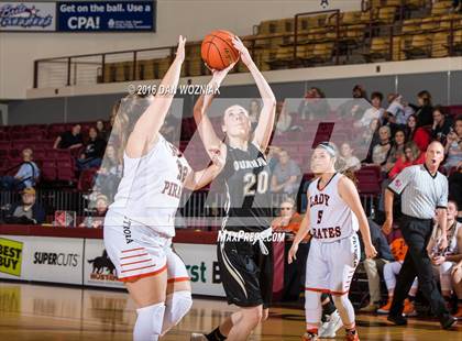 Thumbnail 3 in Quanah vs. Petrolia (Fantasy of Lights) photogallery.