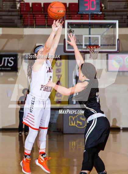 Thumbnail 1 in Quanah vs. Petrolia (Fantasy of Lights) photogallery.