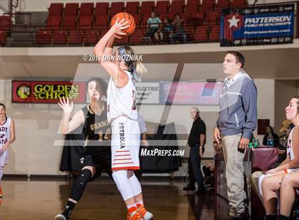 Thumbnail 2 in Quanah vs. Petrolia (Fantasy of Lights) photogallery.