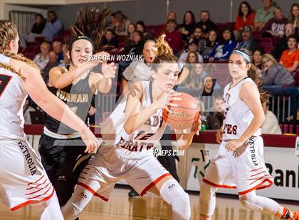 Thumbnail 3 in Quanah vs. Petrolia (Fantasy of Lights) photogallery.