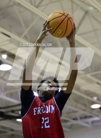 Thumbnail 1 in Freedom @ Draughn photogallery.