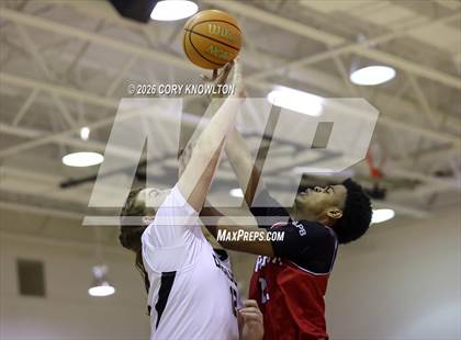 Thumbnail 3 in Freedom @ Draughn photogallery.