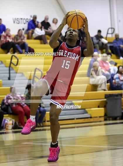 Thumbnail 3 in Freedom @ Draughn photogallery.