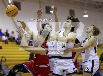 Thumbnail 3 in Freedom @ Draughn photogallery.