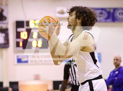 Thumbnail 1 in Freedom @ Draughn photogallery.