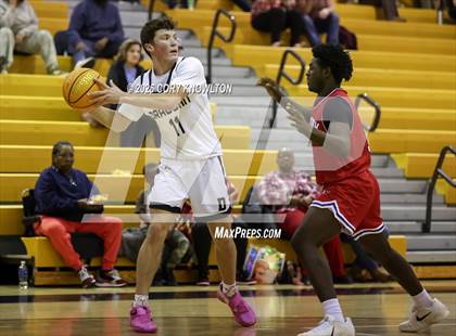 Thumbnail 1 in Freedom @ Draughn photogallery.