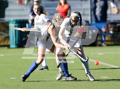 Thumbnail 2 in Staples vs. Darien (CIAC Class L Final) photogallery.