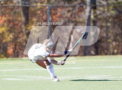 Thumbnail 2 in Staples vs. Darien (CIAC Class L Final) photogallery.