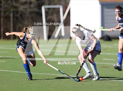 Thumbnail 2 in Staples vs. Darien (CIAC Class L Final) photogallery.