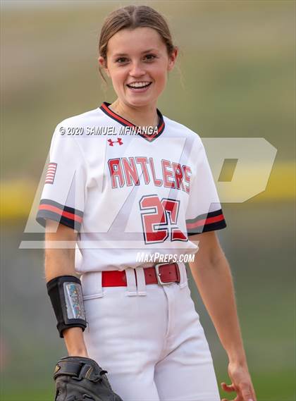 Thumbnail 1 in Kearney vs. Elkhorn photogallery.