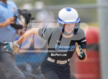 Thumbnail 2 in Kearney vs. Elkhorn photogallery.