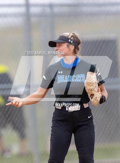 Thumbnail 3 in Kearney vs. Elkhorn photogallery.