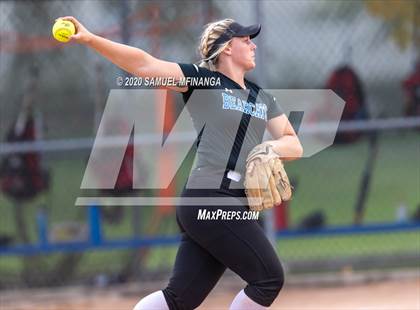 Thumbnail 2 in Kearney vs. Elkhorn photogallery.