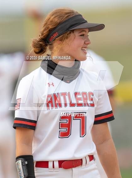 Thumbnail 1 in Kearney vs. Elkhorn photogallery.