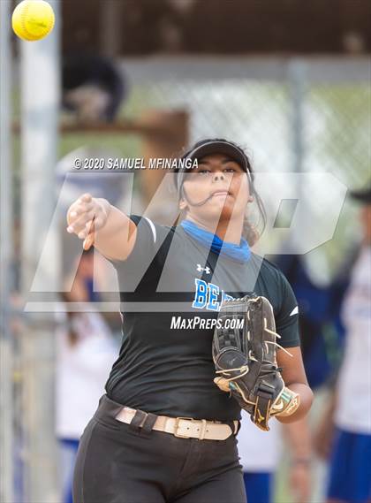 Thumbnail 2 in Kearney vs. Elkhorn photogallery.