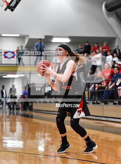 Thumbnail 1 in Bigelow vs. Murfreesboro (AAA 2A State Playoff) photogallery.
