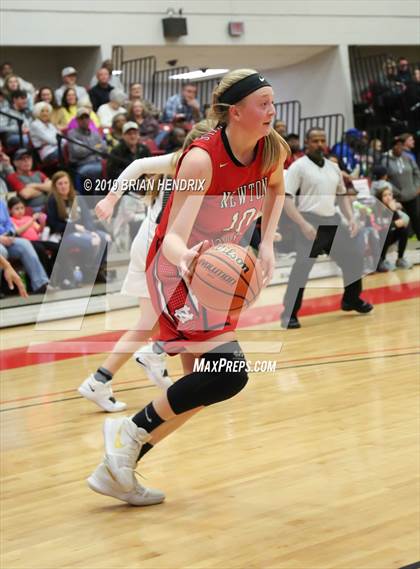 Thumbnail 2 in Bunker Hill vs. Newton-Conover photogallery.