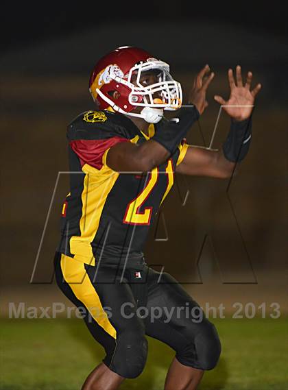Thumbnail 1 in West Campus vs. Encina Prep photogallery.