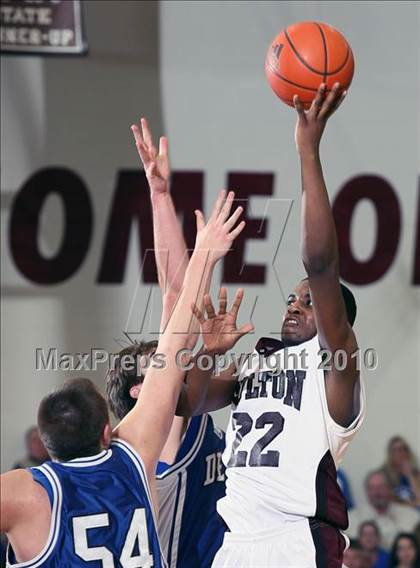 Thumbnail 1 in Fulton vs Unicoi County (Substate AA Region 2) photogallery.