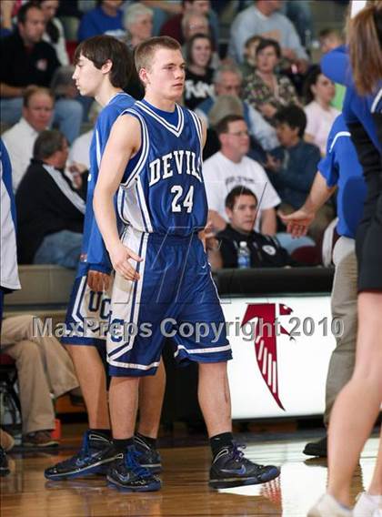Thumbnail 3 in Fulton vs Unicoi County (Substate AA Region 2) photogallery.