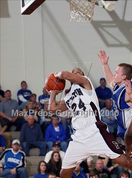 Thumbnail 2 in Fulton vs Unicoi County (Substate AA Region 2) photogallery.