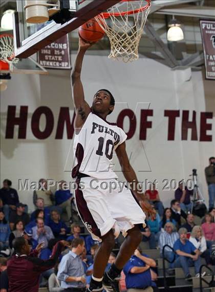 Thumbnail 2 in Fulton vs Unicoi County (Substate AA Region 2) photogallery.