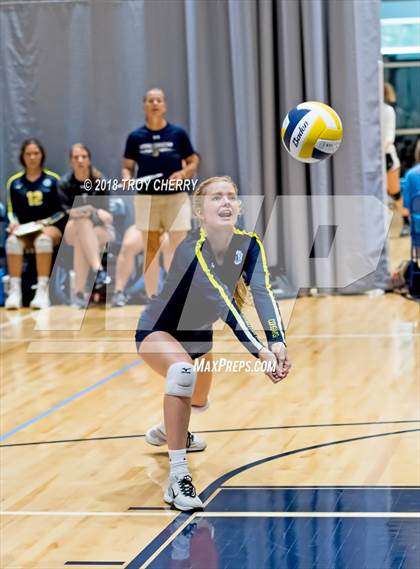 Thumbnail 2 in Carmel Christian vs Covenant Classical  photogallery.