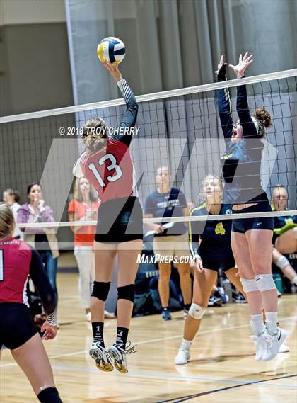 Thumbnail 3 in Carmel Christian vs Covenant Classical  photogallery.