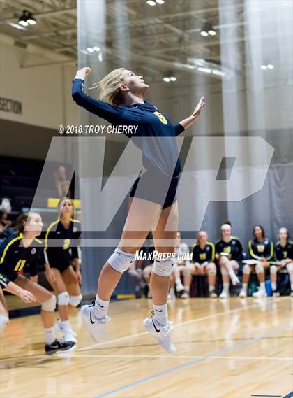 Thumbnail 3 in Carmel Christian vs Covenant Classical  photogallery.