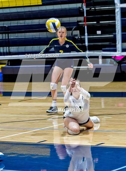 Thumbnail 2 in Carmel Christian vs Covenant Classical  photogallery.