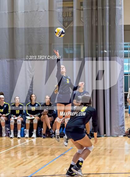 Thumbnail 3 in Carmel Christian vs Covenant Classical  photogallery.