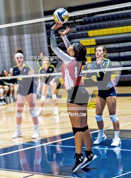 Thumbnail 2 in Carmel Christian vs Covenant Classical  photogallery.