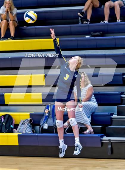 Thumbnail 2 in Carmel Christian vs Covenant Classical  photogallery.