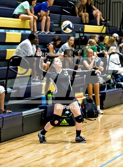 Thumbnail 2 in Carmel Christian vs Covenant Classical  photogallery.