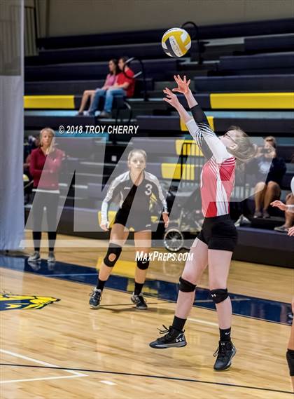 Thumbnail 2 in Carmel Christian vs Covenant Classical  photogallery.