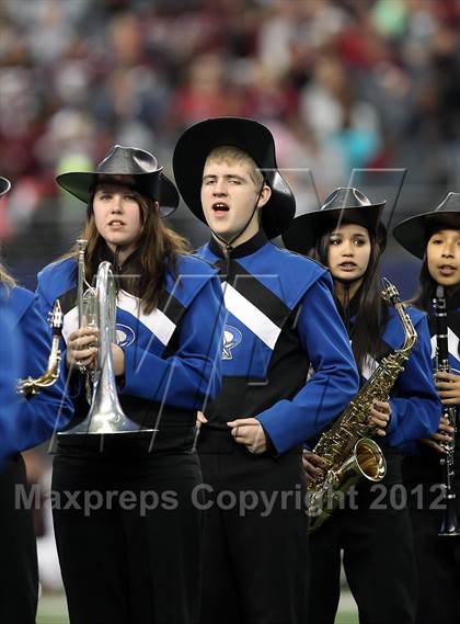 Thumbnail 1 in Cameron Yoe vs. Daingerfield (UIL 2A Division 1 Final) photogallery.