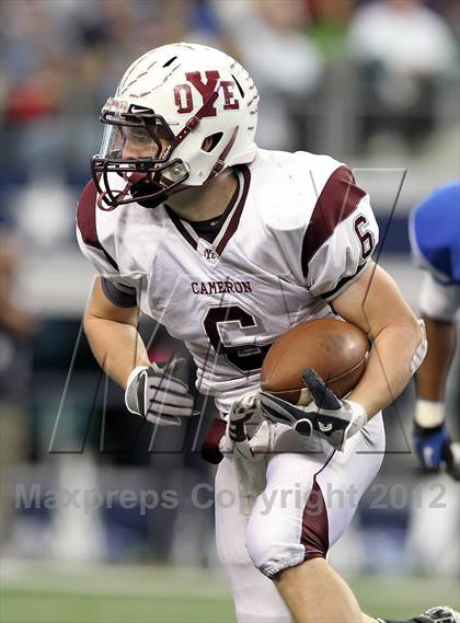 Thumbnail 3 in Cameron Yoe vs. Daingerfield (UIL 2A Division 1 Final) photogallery.