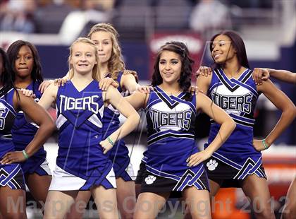 Thumbnail 1 in Cameron Yoe vs. Daingerfield (UIL 2A Division 1 Final) photogallery.