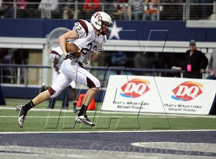 Thumbnail 2 in Cameron Yoe vs. Daingerfield (UIL 2A Division 1 Final) photogallery.