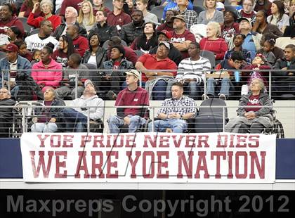 Thumbnail 3 in Cameron Yoe vs. Daingerfield (UIL 2A Division 1 Final) photogallery.