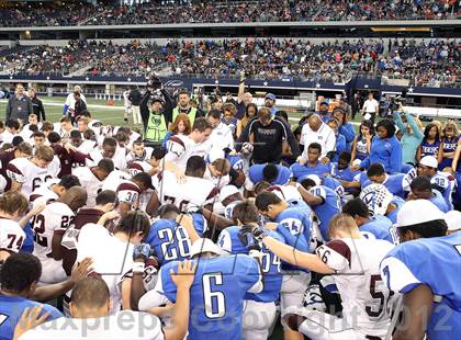 Thumbnail 1 in Cameron Yoe vs. Daingerfield (UIL 2A Division 1 Final) photogallery.