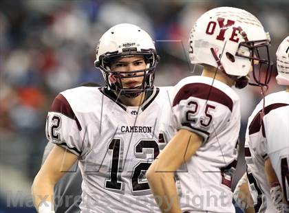 Thumbnail 1 in Cameron Yoe vs. Daingerfield (UIL 2A Division 1 Final) photogallery.