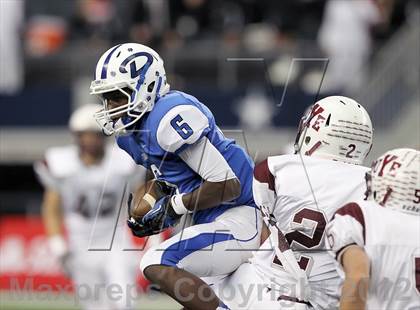 Thumbnail 2 in Cameron Yoe vs. Daingerfield (UIL 2A Division 1 Final) photogallery.