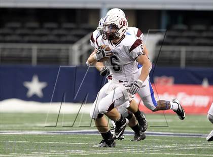 Thumbnail 3 in Cameron Yoe vs. Daingerfield (UIL 2A Division 1 Final) photogallery.