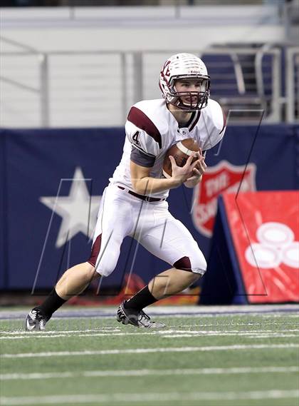 Thumbnail 3 in Cameron Yoe vs. Daingerfield (UIL 2A Division 1 Final) photogallery.