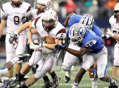 Thumbnail 2 in Cameron Yoe vs. Daingerfield (UIL 2A Division 1 Final) photogallery.